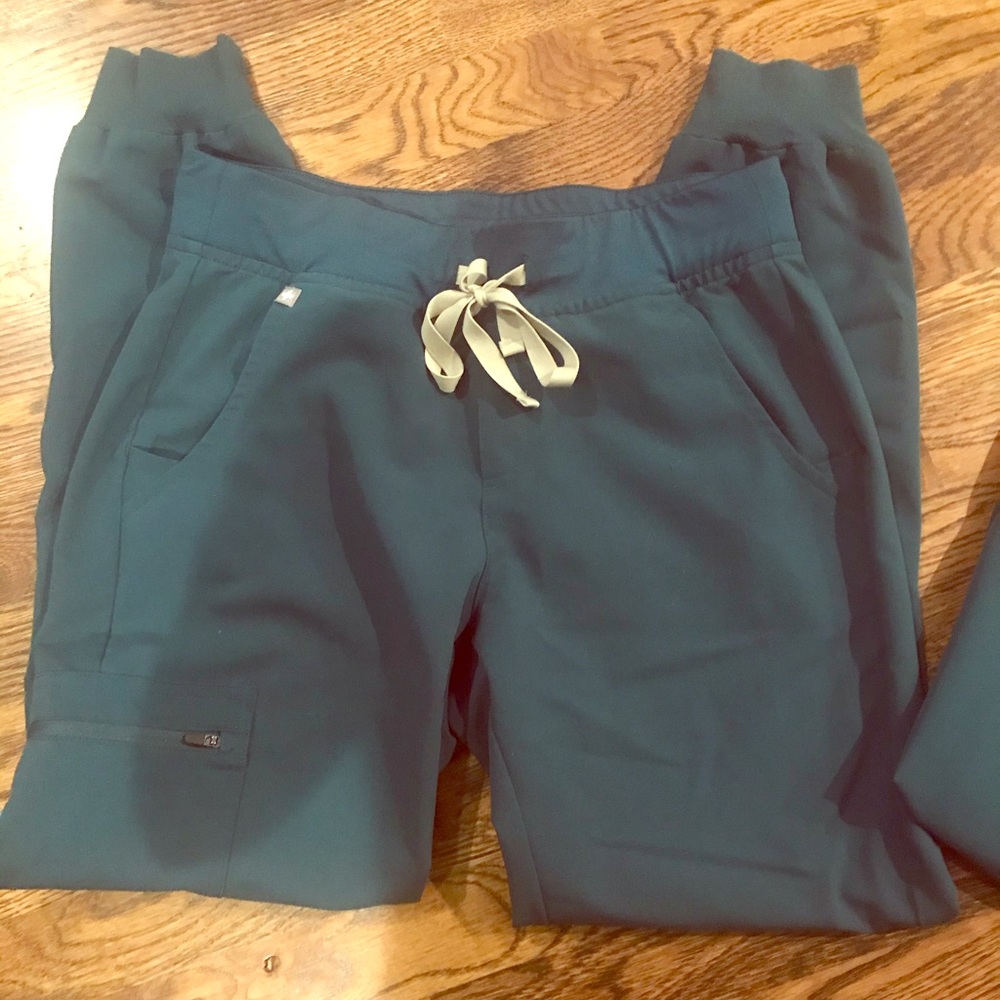 Caribbean blue joggers and 3 pocket top